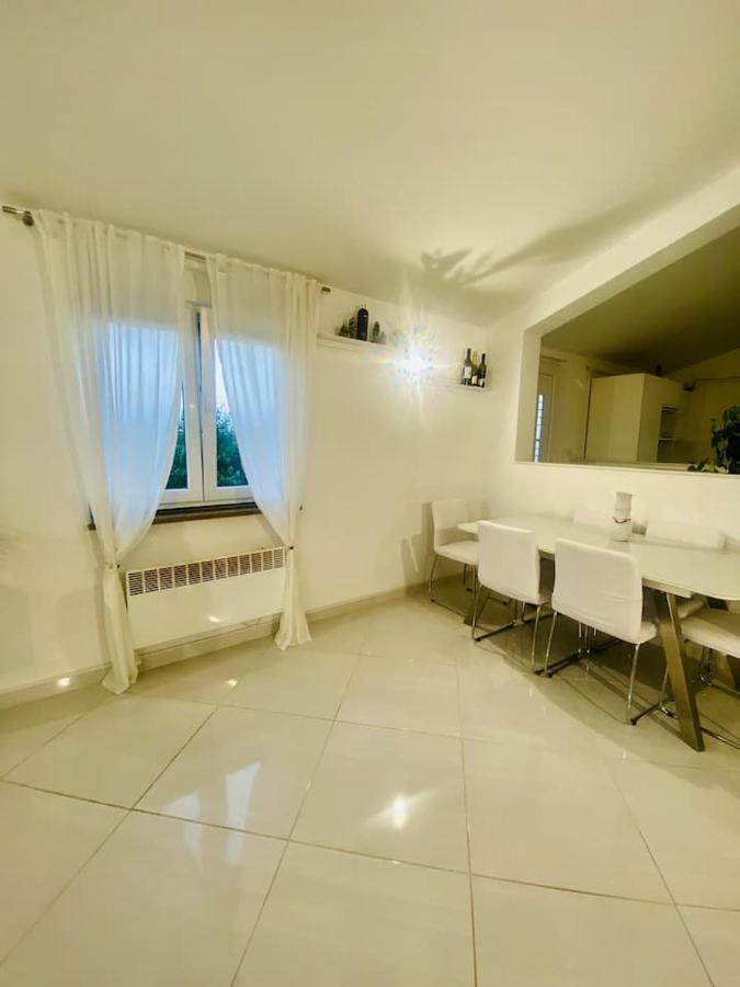 Apartments Eden Sisan Exterior photo