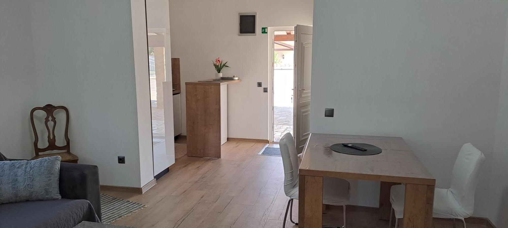 Apartments Eden Sisan Room photo